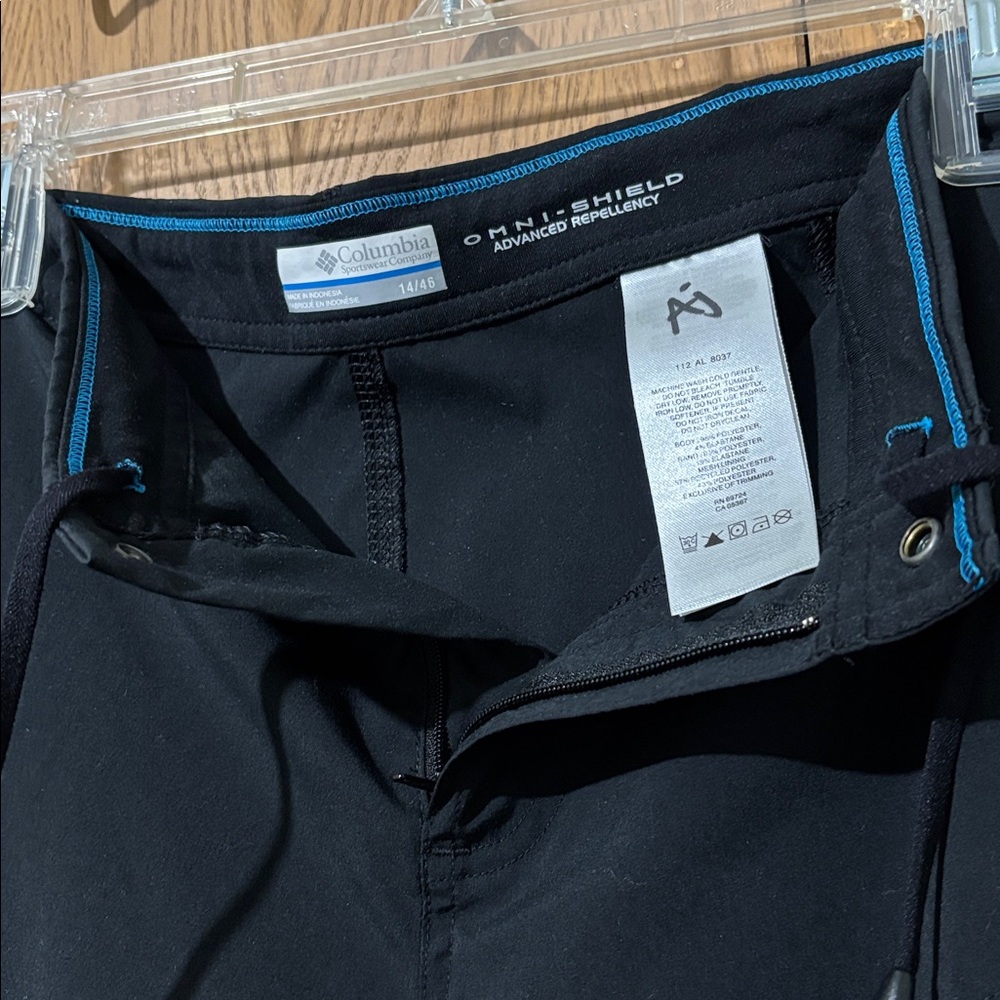 Columbia Black Omni-Shield women’s 14 hiking water and stain repellency Pants - Picture 8 of 11